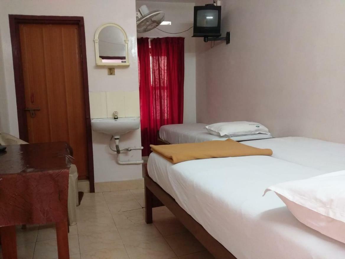 Anandan Tourist Home Varkala Exterior photo
